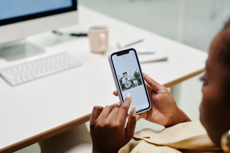 Unfollow, Unmute, Unbothered: The Social Media Cleanse That's Actually Good for Your Brain